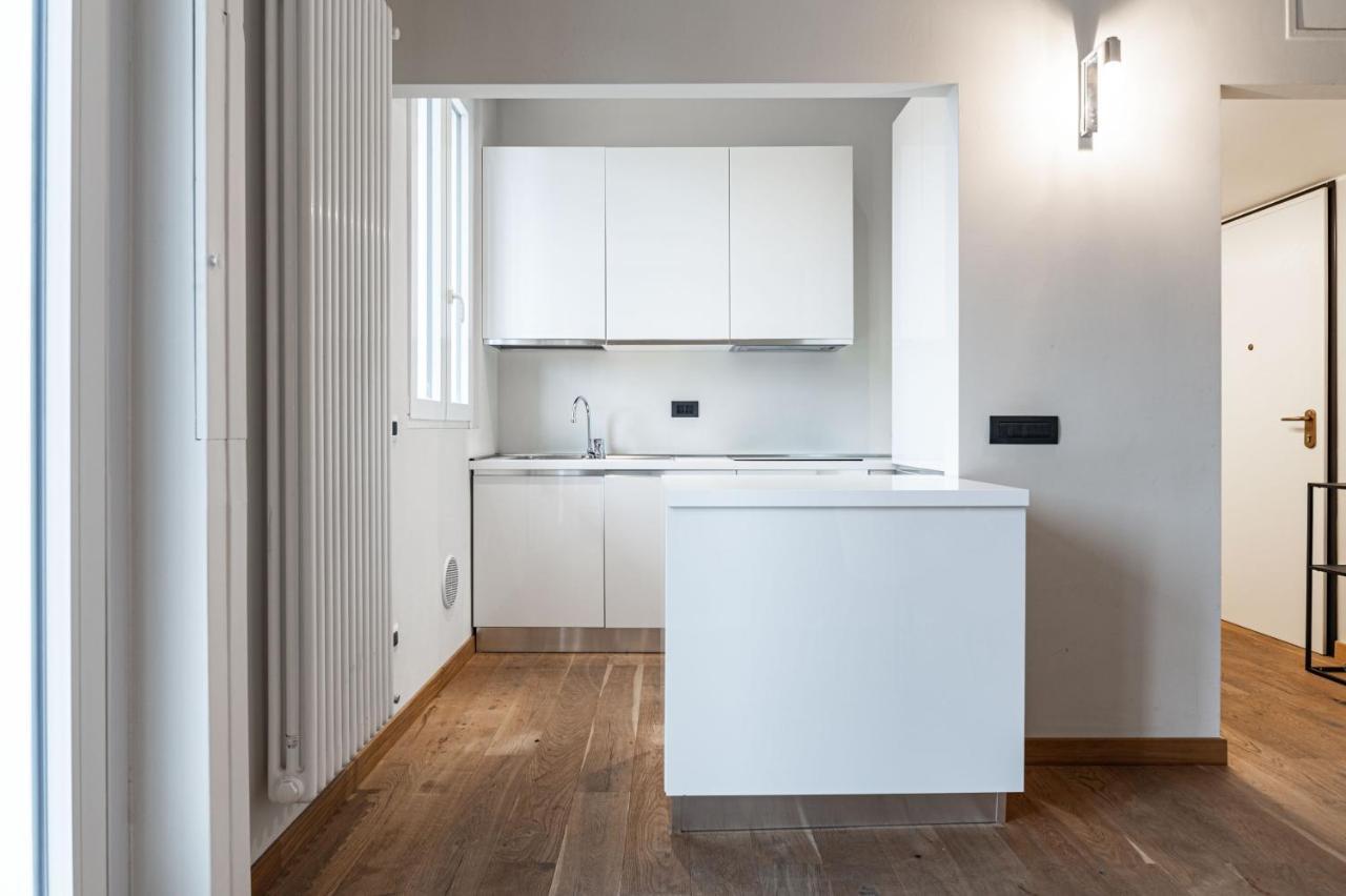 Montello Livings, Exclusive Terrace And Skyline View Apartment Милано Екстериор снимка